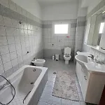 Paikos Townhouse, Hot Springs Σπίτι διακοπών Konstantia
