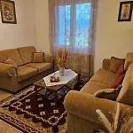 Paikos Townhouse, Hot Springs * Konstantia