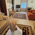 Paikos Townhouse, Hot Springs * Konstantia