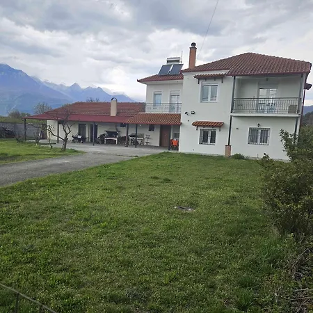 Paikos Townhouse, Hot Springs * Konstantia