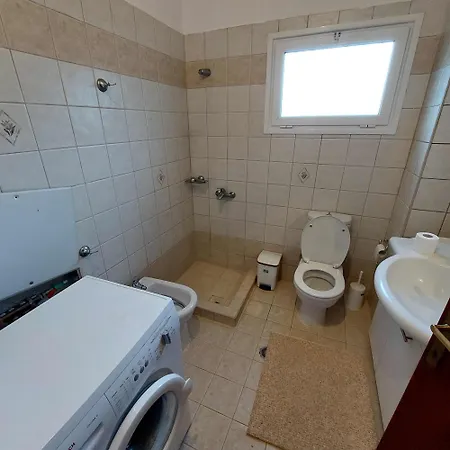 Paikos Townhouse, Hot Springs Konstantia