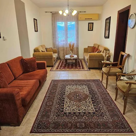 Paikos Townhouse, Hot Springs Σπίτι διακοπών